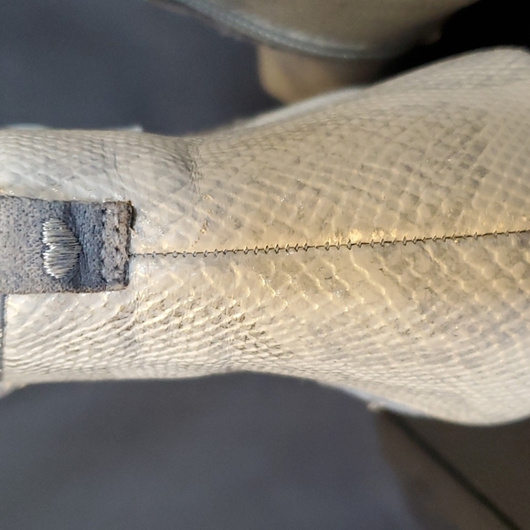 Girls ankle boots gray suade leather zip up. - Picture 6 of 11